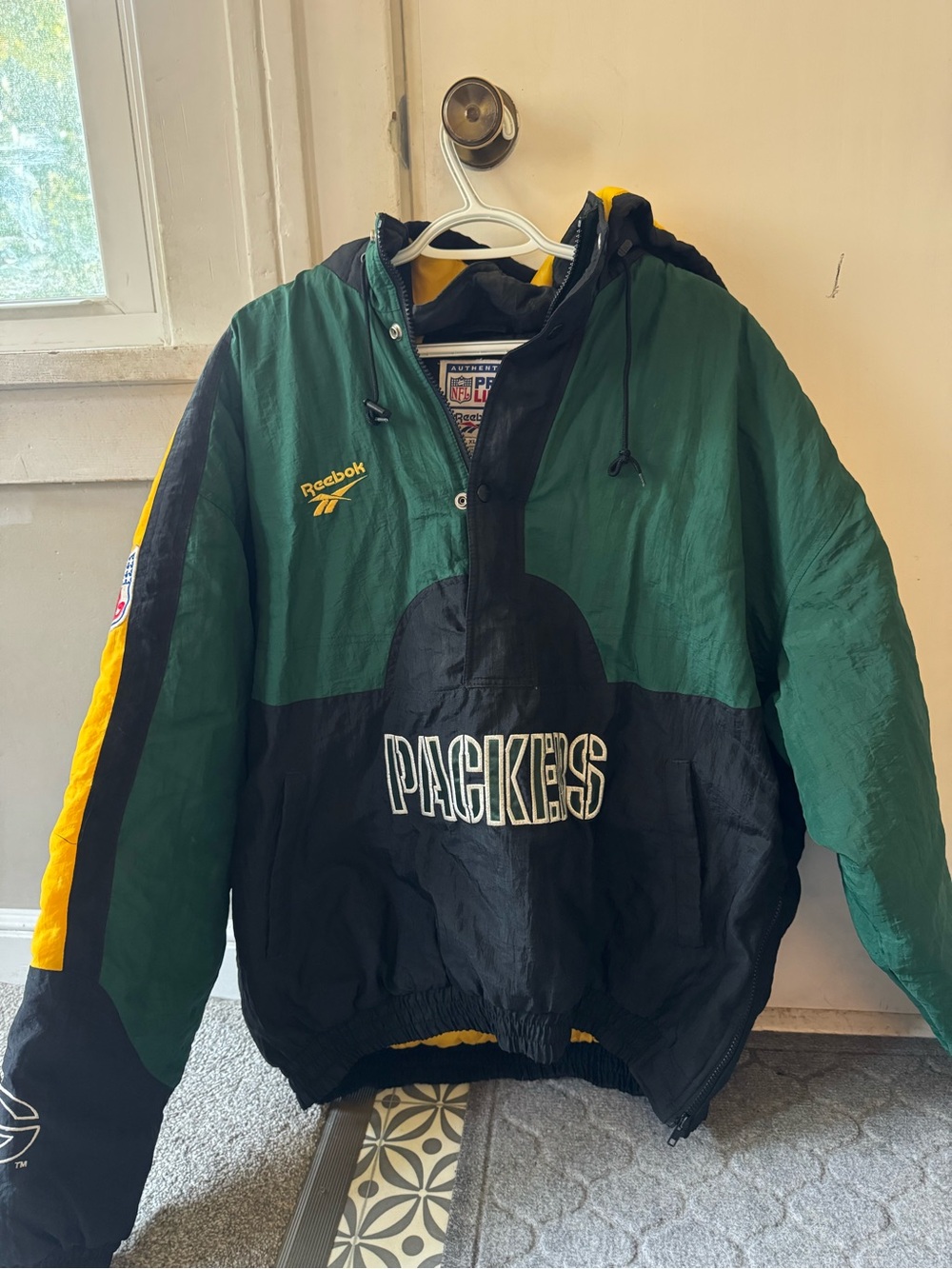Reebok Green/Black/Gold Green Bay Packers Pullover Jacket Vintage Windbreaker